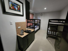 Flat rental unit- Near Everywhere You Want To Be